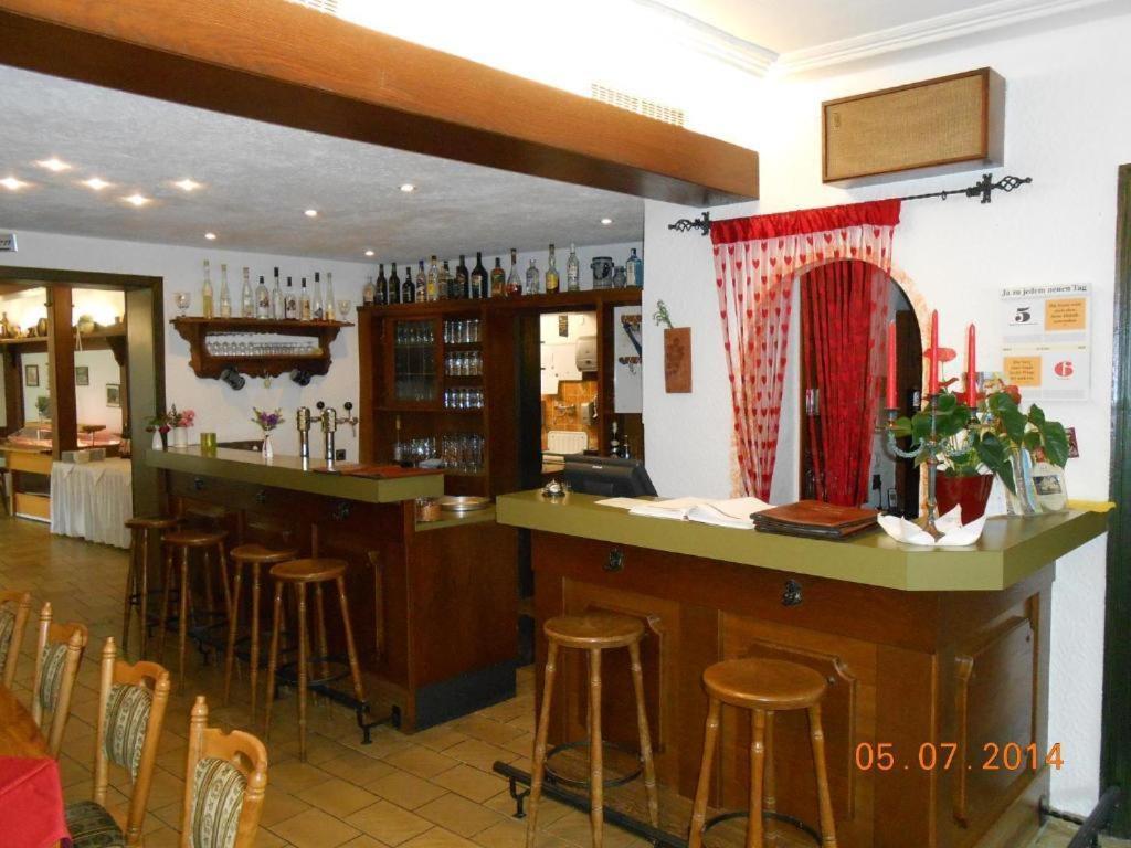 Weinhaus Hotel Zum Josefshof Graach ภายนอก รูปภาพ