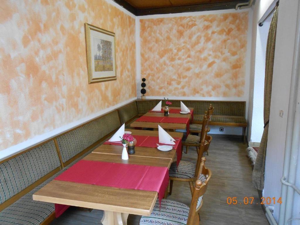 Weinhaus Hotel Zum Josefshof Graach ภายนอก รูปภาพ