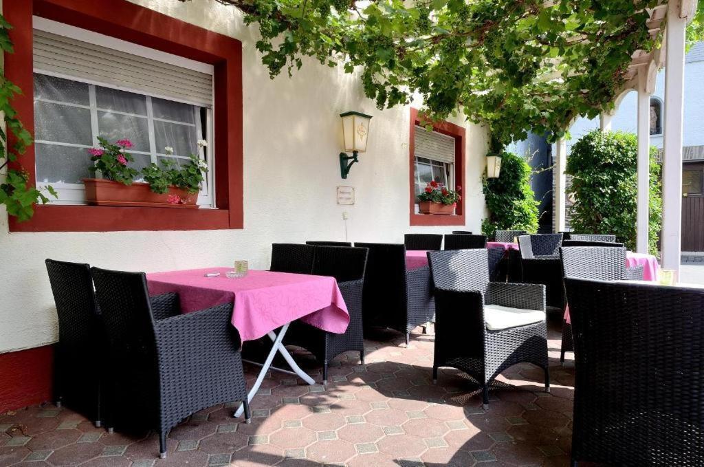 Weinhaus Hotel Zum Josefshof Graach ภายนอก รูปภาพ