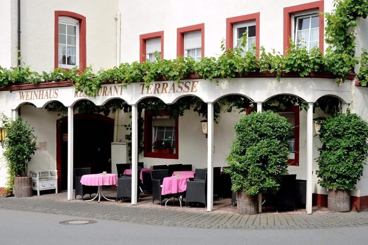 Weinhaus Hotel Zum Josefshof Graach ภายนอก รูปภาพ