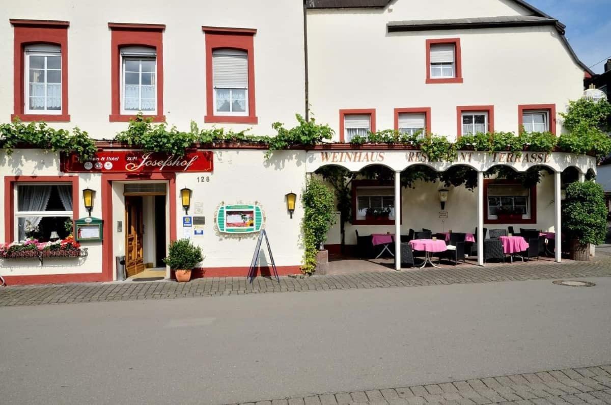 Weinhaus Hotel Zum Josefshof Graach ภายนอก รูปภาพ